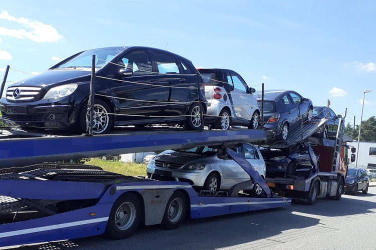 911c1ec9-ee04-41b6-a4bb-1276c8969e0e