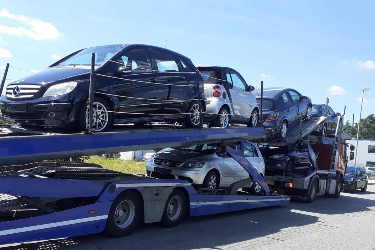 911c1ec9-ee04-41b6-a4bb-1276c8969e0e